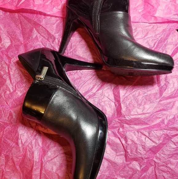 EUC Bandolino 4" Heeled shoes 9½ (wore once) - Picture 3 of 12